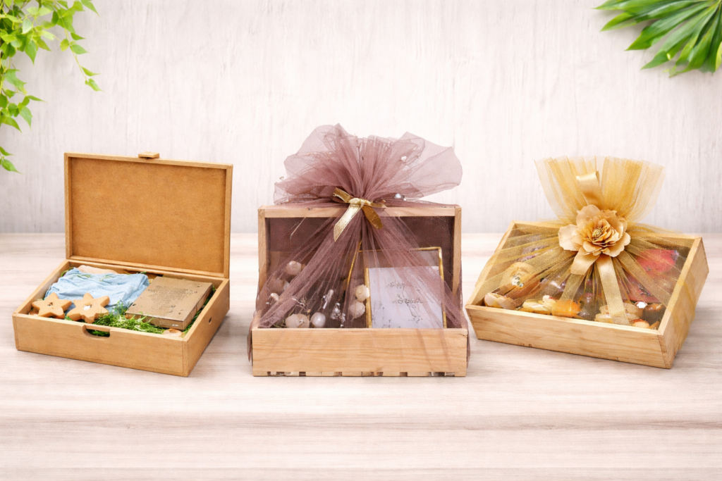 Wooden gift box Trays & Hampers riyadh